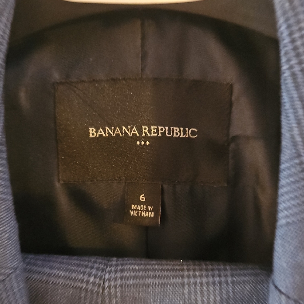 Banana Republic Navy Suit - Picture 2 of 6